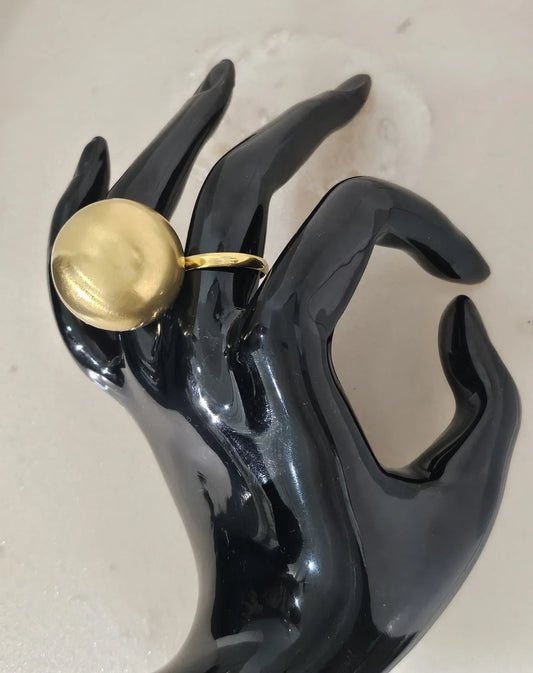 Globe Ring