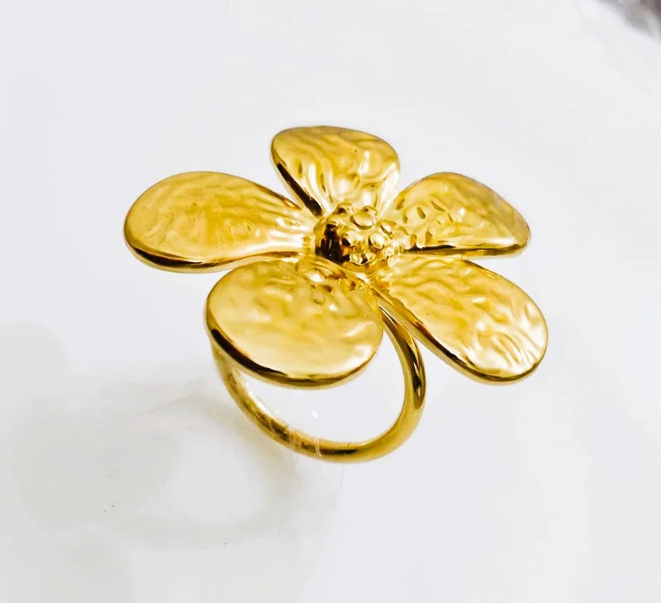 Gold Floral Ring