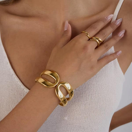 bold link luxe bracelet