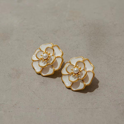 CAMELLIA PEARL BLOOM STUDS