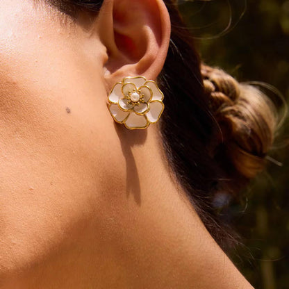 CAMELLIA PEARL BLOOM STUDS