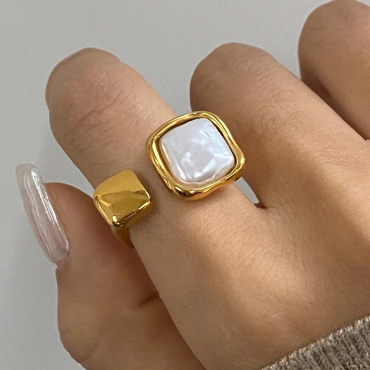 aurora pearl frame ring